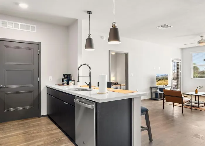 Spacious Westgate Cozysuites By Stadium With Pool 2