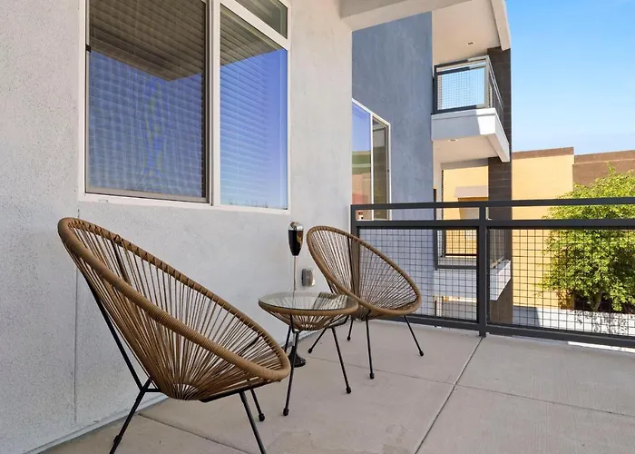 Spacious Westgate Cozysuites By Stadium With Pool 2 * Glendale