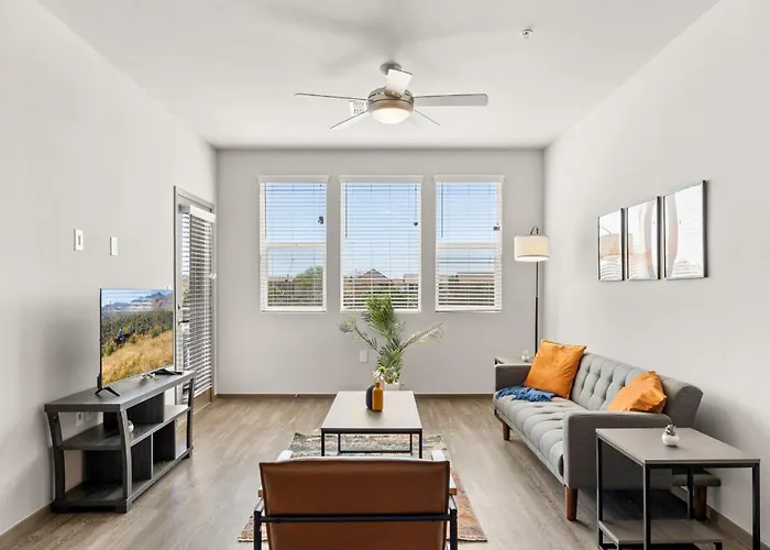 Apartment Spacious Westgate Cozysuites By Stadium With Pool 2